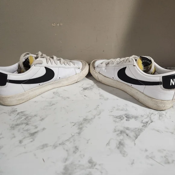 Nike Blazer Platform Sneaker - Women's Size 7.5 - Picture 5 of 8